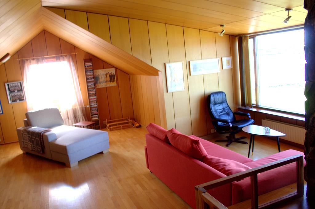 Helgugata Guesthouse Borgarnes Bagian luar foto
