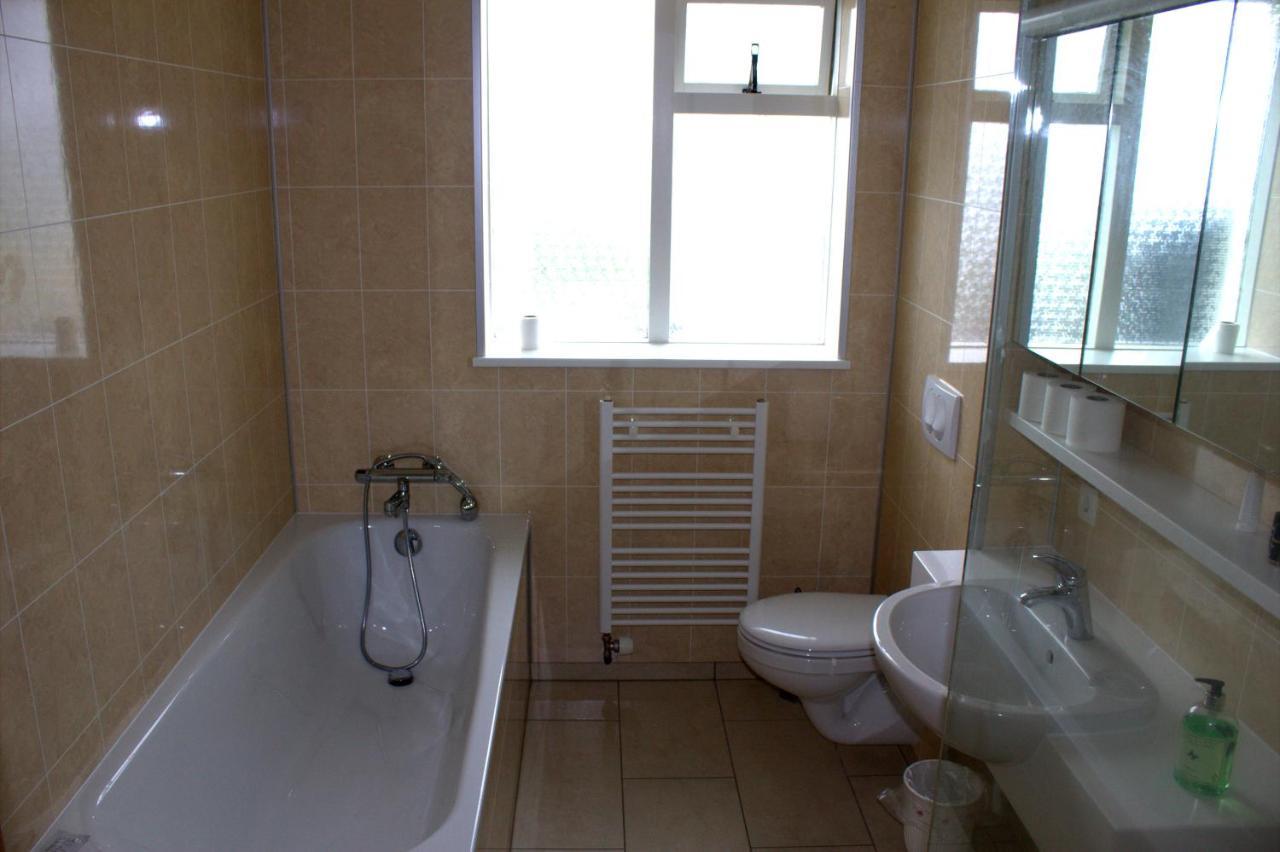 Helgugata Guesthouse Borgarnes Bagian luar foto
